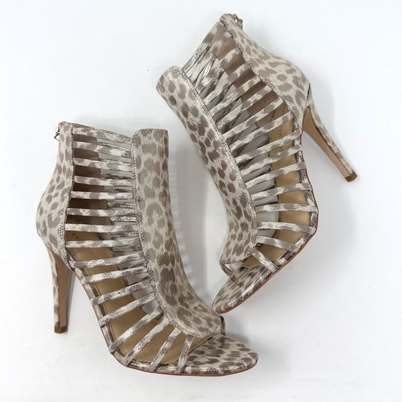 Ivanka Trump Davinic Womens Gold Leather Heels Leopard Print - Picture 1 of 8
